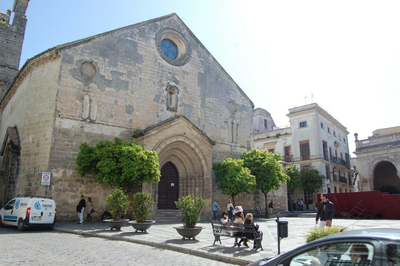 Guesting Basilica Apartment Jerez de la Frontera Exterior photo